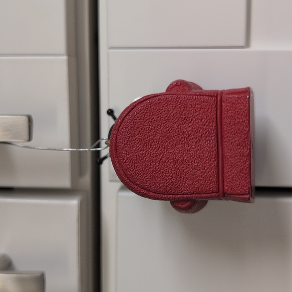 Vintage Hallmark 1996 Ornament "Sew Sweet Bee" - Picture 3 of 3